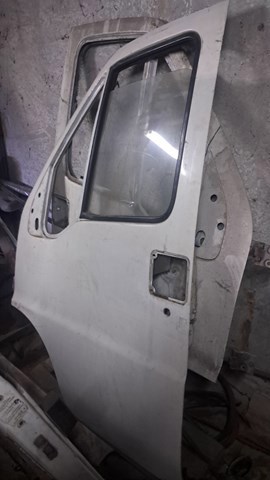 Водійські двері 9002AJ PEUGEOT
