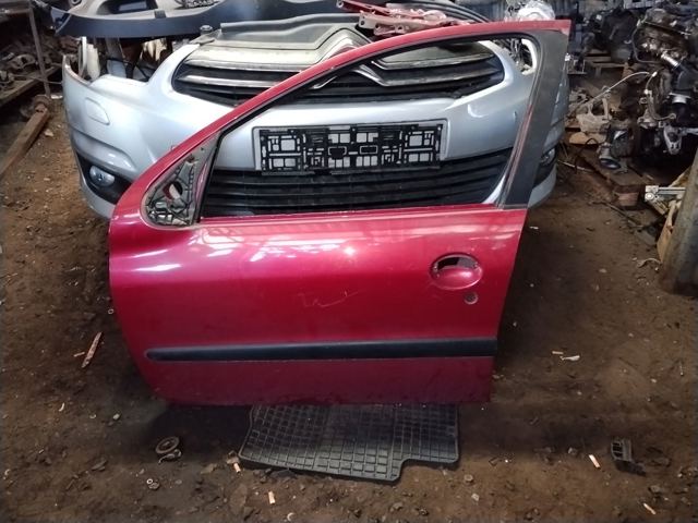 Водійські двері 9002K5 PEUGEOT