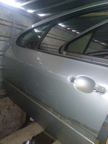 Дверь передня ліва Peugeot 307