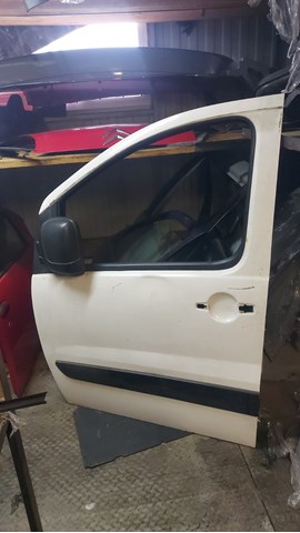 Водійські двері 9002X4 PEUGEOT
