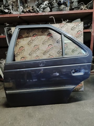 Двері пасажирськи задні ліві Peugeot 405 1