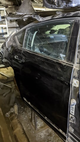 Двері задні в зборі 9008R8 PEUGEOT