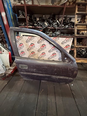 Дверка передня права 90508226 OPEL