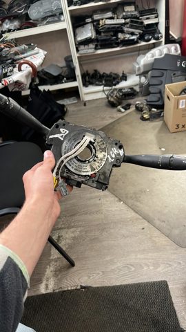 Перемикач підрульовий 96662455XT PEUGEOT