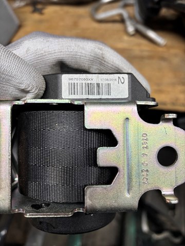 Пасок безпеки задній 96757050XY PEUGEOT