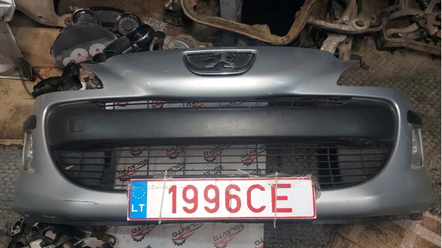 Бампер на авто 9680484677 PEUGEOT