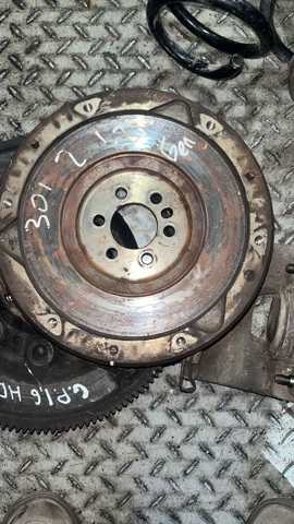 Демпферний маховик 9809984080 PEUGEOT