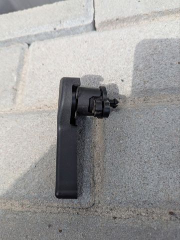 Важіль відкривання капота 22924985 GM