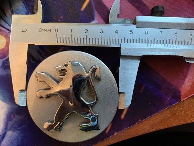 Citroen заглушка декоративна колiсного диск 542106