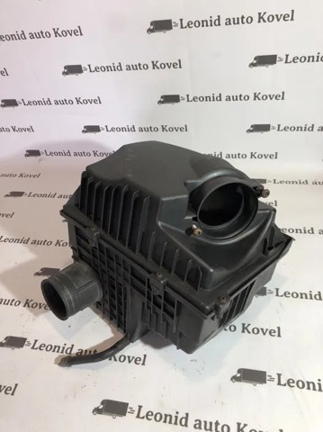 Корпус повітряного фільтра 165008632R RENAULT