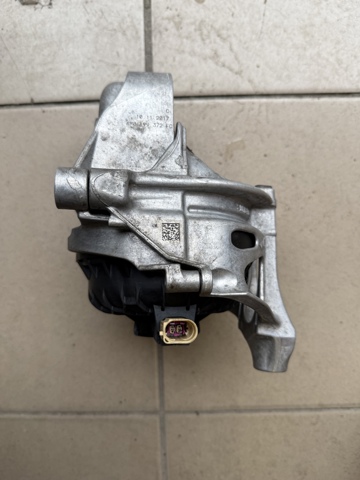 Права подушка мотора 4M0199372FC VAG