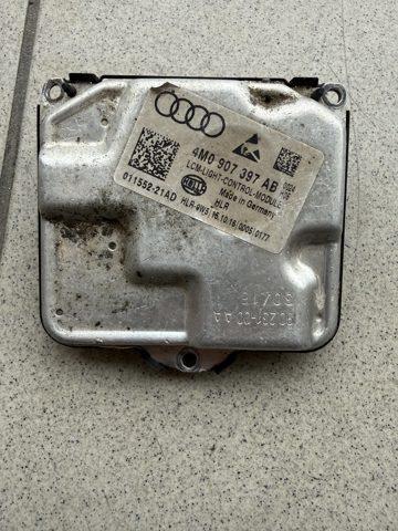 Блок упавленія автосвітла 4M0907397AB VAG