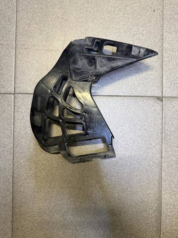 Кронштейн бампера переднього, лівий 51117385347 BMW