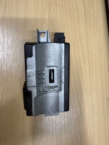 Електронний модуль рульової колонки 8K0905852D VAG