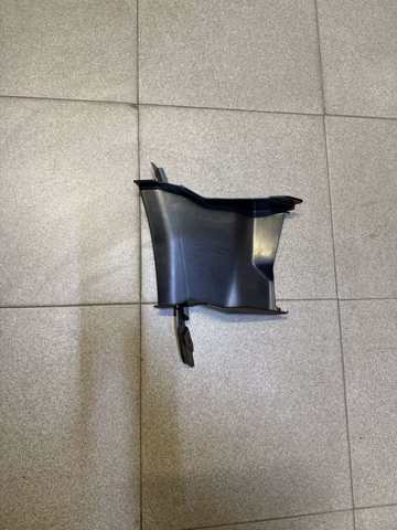 Дефлектор переднього бампера, лівий 8W0121764A VAG