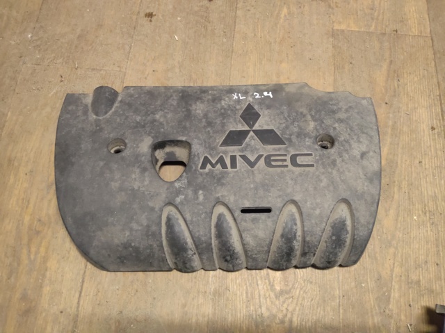 Кришка двигуна декоративна 1003A158 MITSUBISHI