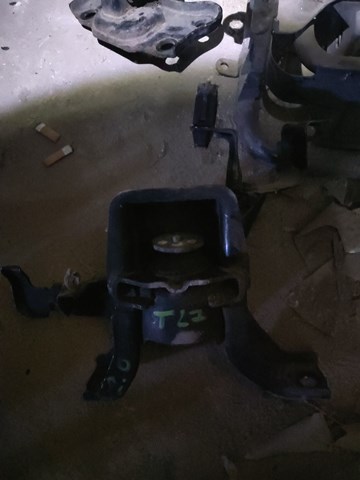 Права опора двигуна 123050T060 TOYOTA