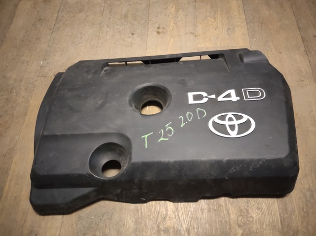 Кришка двигуна декоративна 126110R010 TOYOTA
