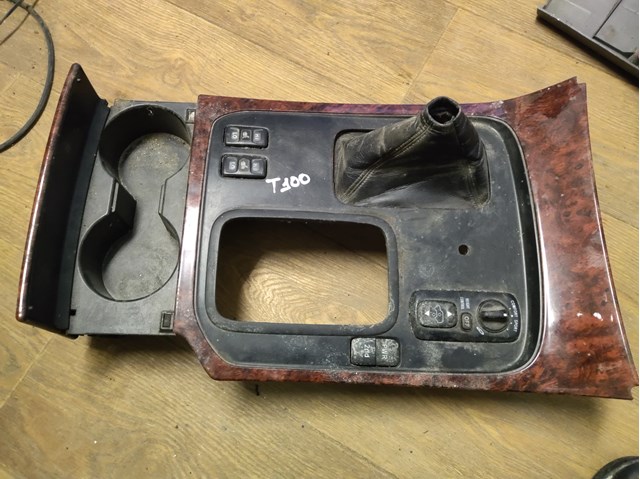 5880460132 Toyota