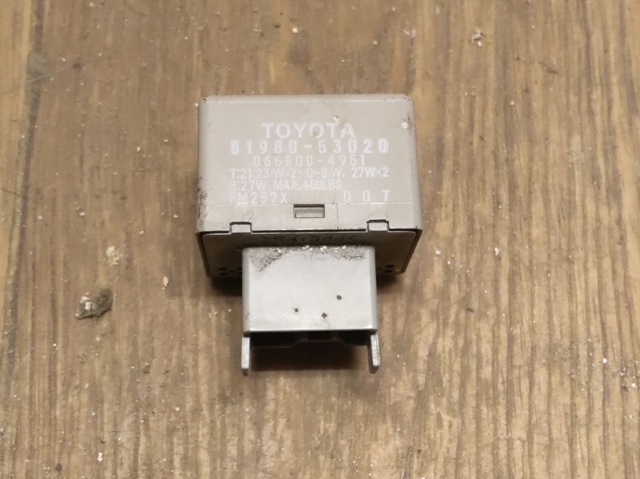 Реле поворотів 8198053020 TOYOTA