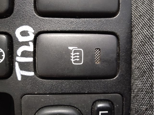 Кнопка підігріву дзеркал 8487160030 TOYOTA
