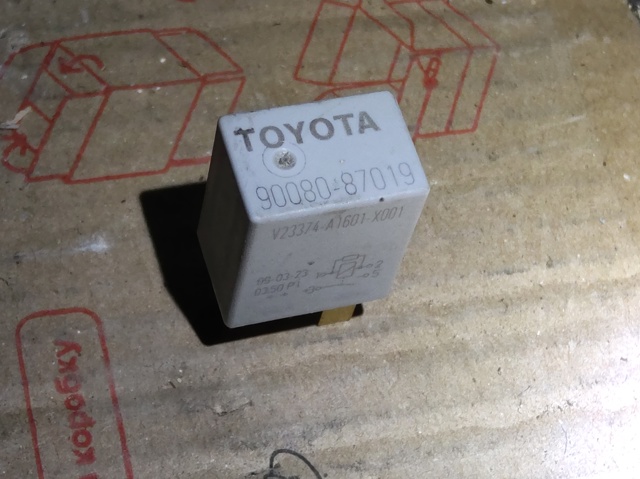 Реле протитуманної фари 9008087019 TOYOTA