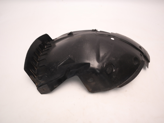 Підкрилок переднього крила, правий передній 8200508348 RENAULT