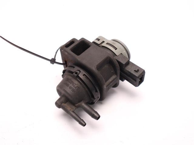 Перетворювач тиску (соленоїд) наддуву / EGR 8200575400 RENAULT