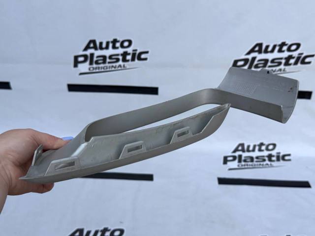 Молдинг решітки переднього бампера, лівий 51117308043 BMW