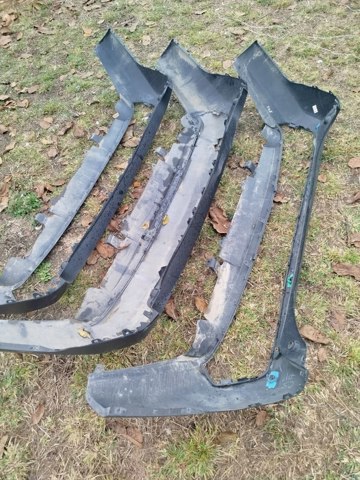 Буфер (бампер) задній 5215942230 TOYOTA