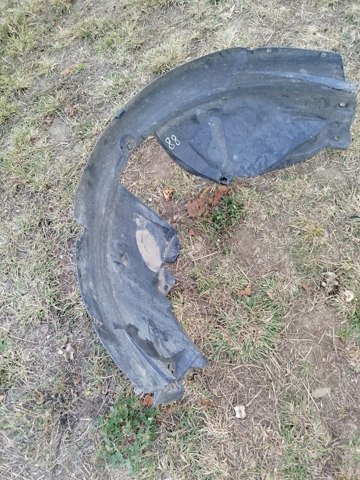 Підкрилок передній лівий 638412168R RENAULT