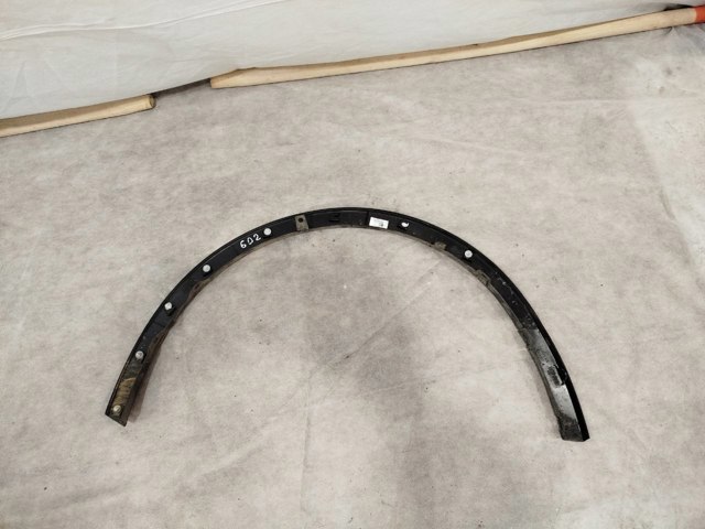 Молдинг арки крила переднього, лівий 75602F4010 TOYOTA