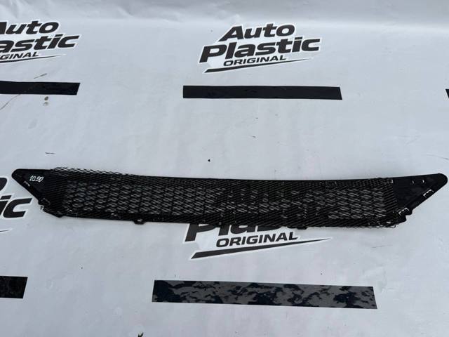 Решітка переднього бампера, нижня 86561D7000 HYUNDAI