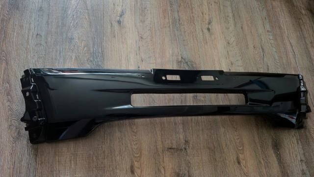 Накладка бампера переднього 6400G468 MITSUBISHI