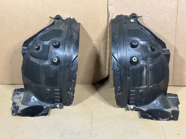 Підкрилок переднього крила, правий передній 51717424912 BMW