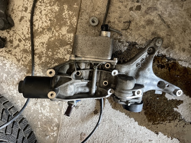 Кріплення генератора 06L903143D VAG