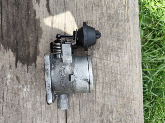 Заслінка повітряна 3510027 HYUNDAI