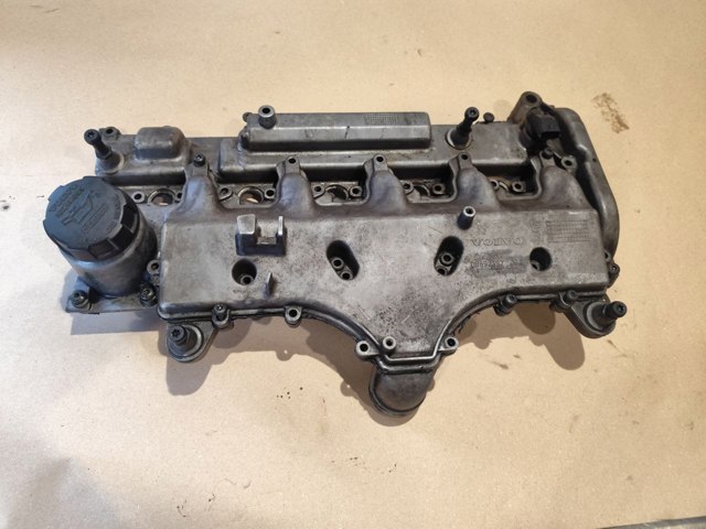 Колектор впускний 8692397 VOLVO