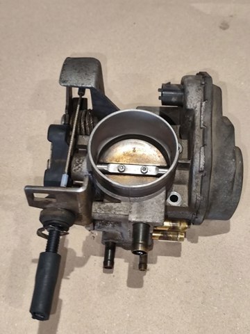 Дросільна заслінка в зборі 90536084 GM