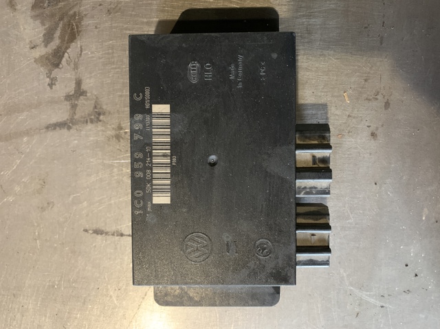 Блок управління центральним замком 1C0959799C VAG