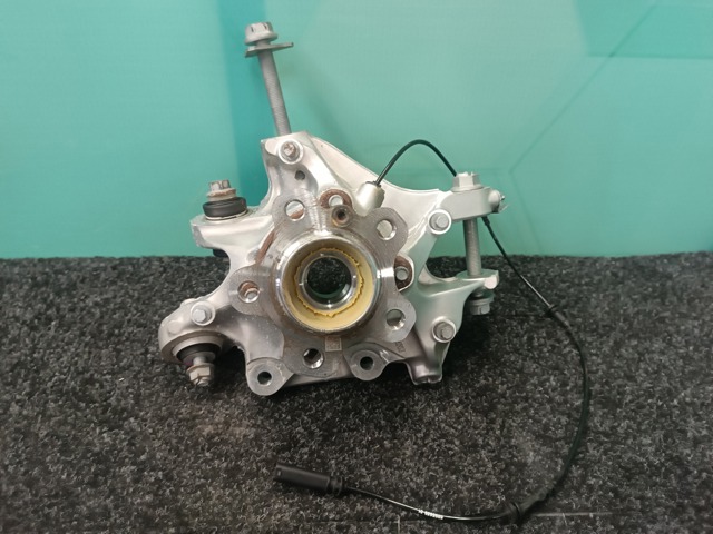 Маточина колеса передня 33406899175 BMW