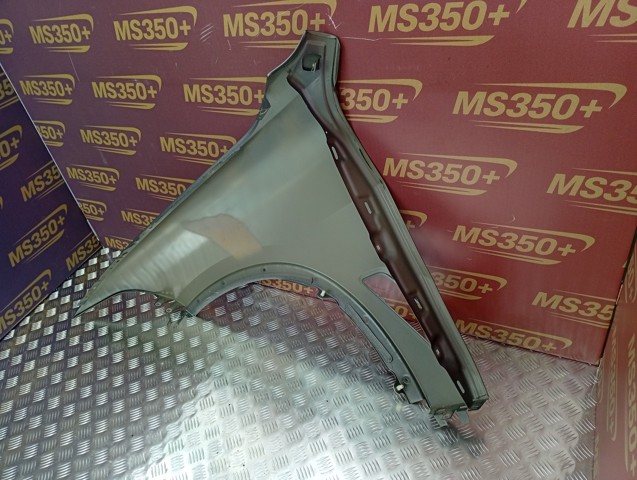 Переднє праве крило 41007492364 BMW