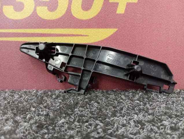 Направляюча переднього бампера, права 51117399982 BMW