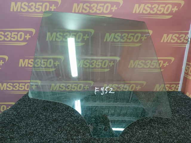 Вікно задніх дверей 51357430936 BMW