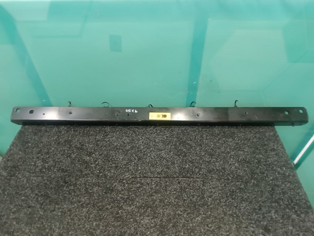Кронштейн замку капоту 51647421704 BMW