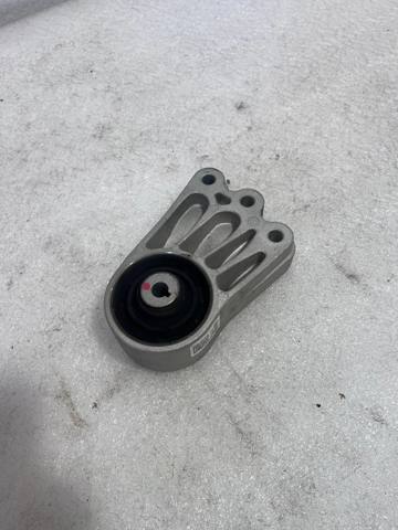 Задня подушка двигуна 217A0GI000 HYUNDAI