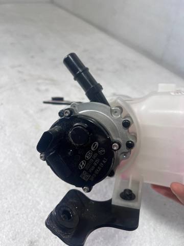 Водяний насос охолодження електро додатковий 369100EKJ0 HYUNDAI