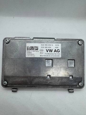Камера заднього виду 3Q0980654 VAG