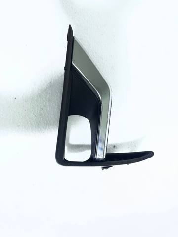 Ободок/окантовка фари противотуманной, правий 5203060110 TOYOTA