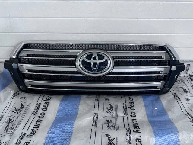 Решітка радіатора 5310160D20 TOYOTA